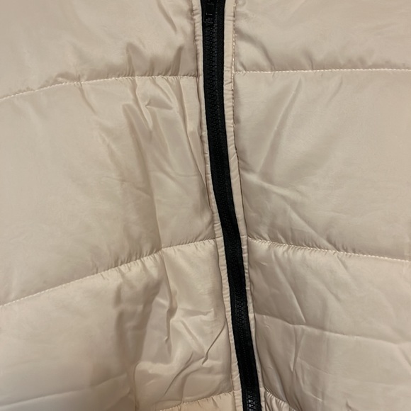 SHEIN puffer jacket - Picture 3 of 3